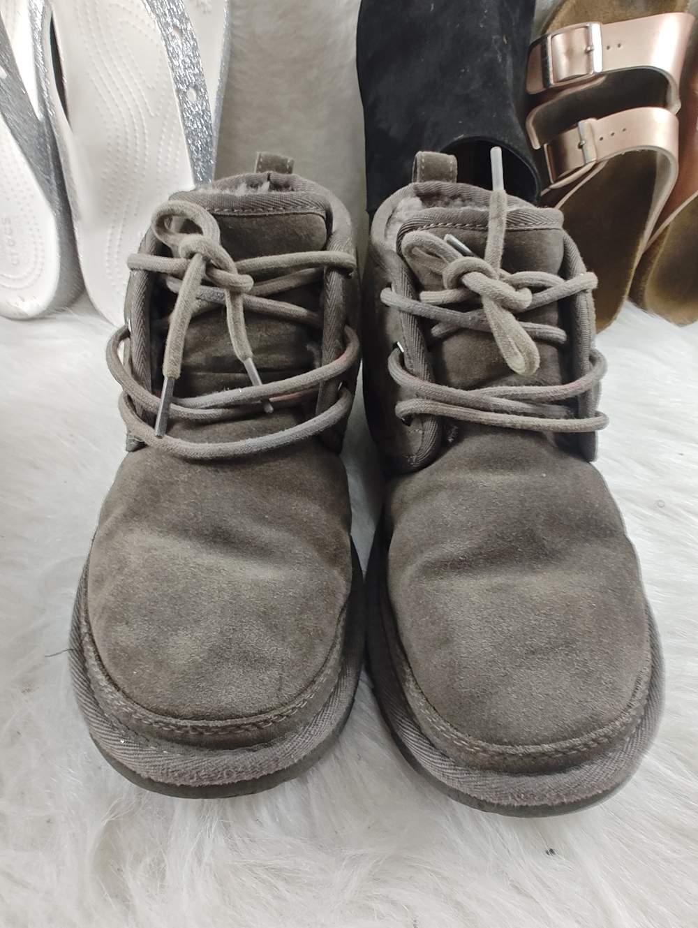 UGG Neumel Chukka dark Grey Ankle Boot Suede Wool Lining Men's size 6